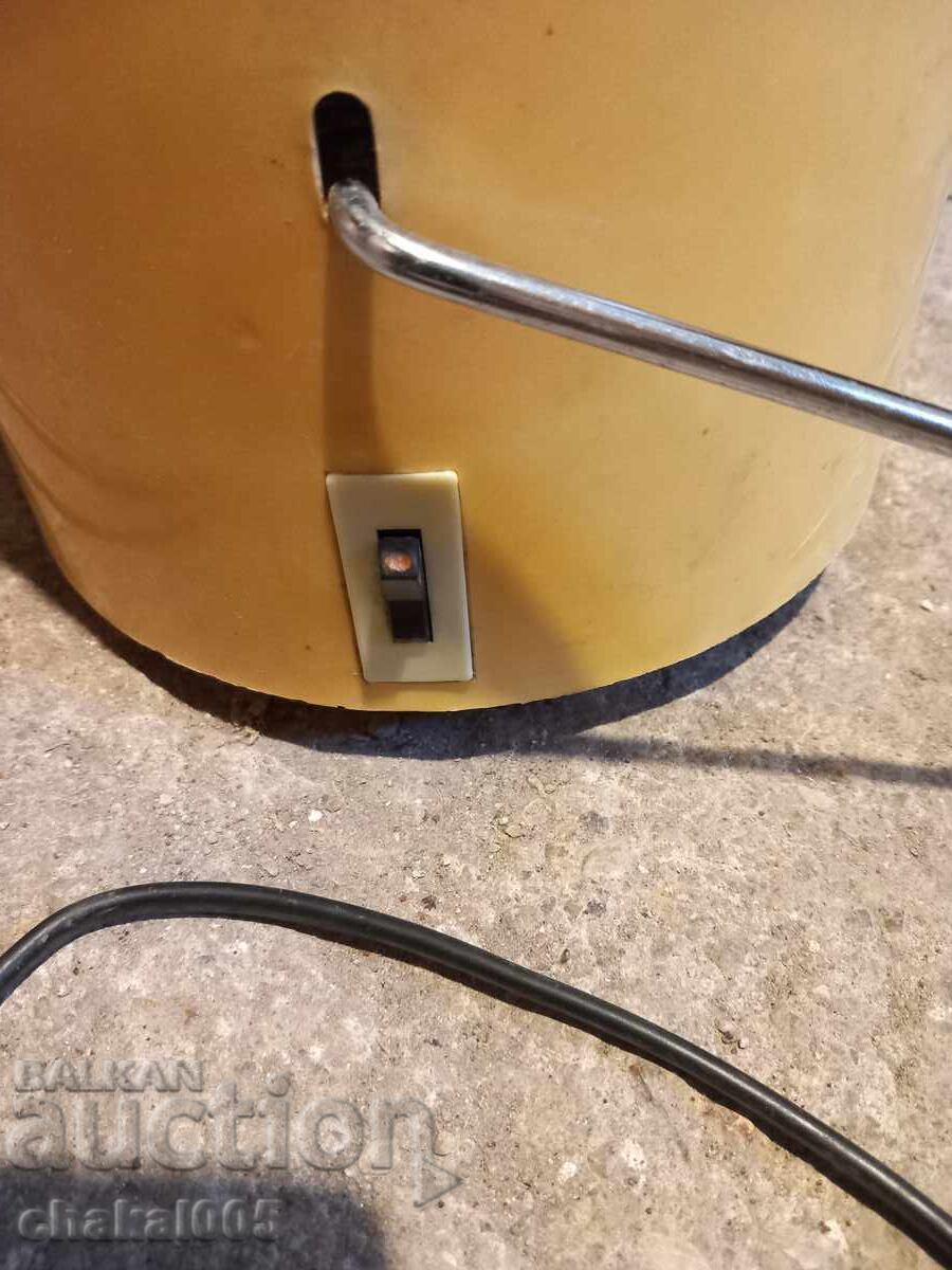 Ηλεκτρικός κινητήρας με τιμή 30.00 BGN | € 15.34 Ηλεκτρικός κινητήρας με τιμή 30.00 BGN | € 15.34