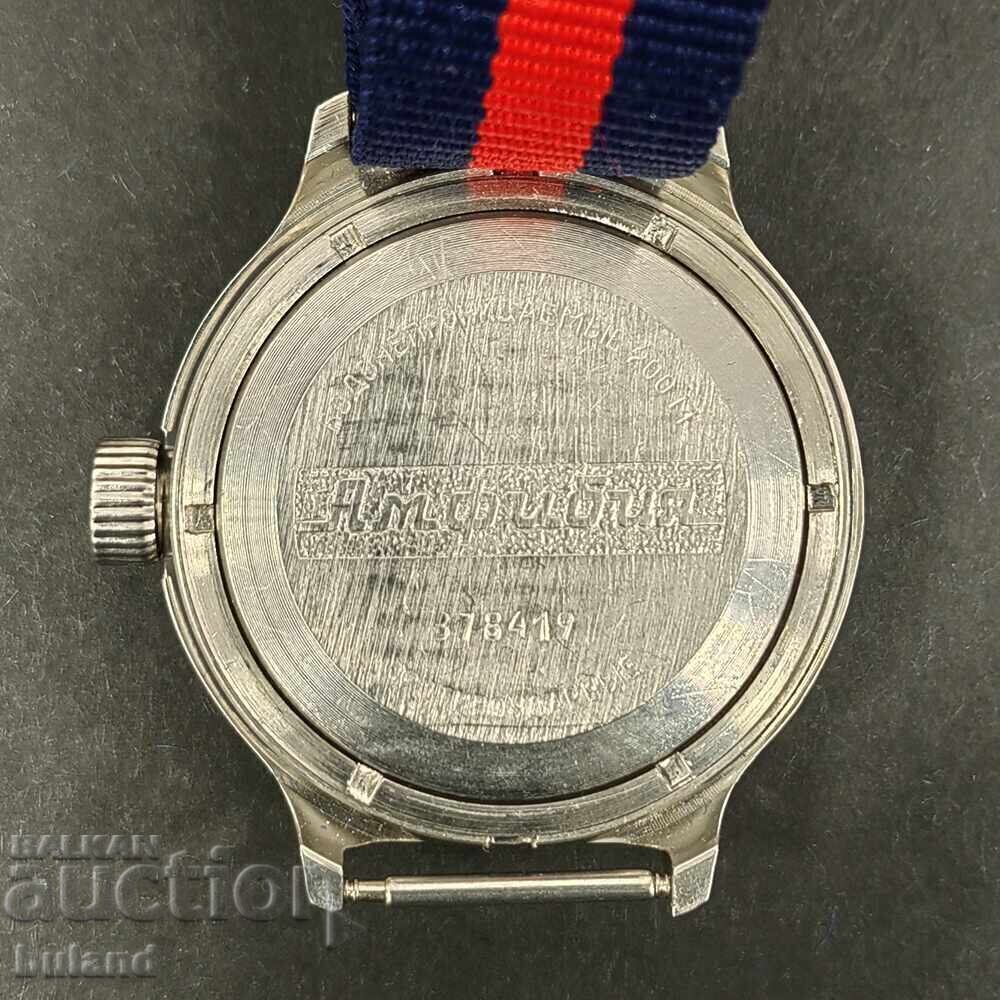 Livrarea Ceas sovietic din oțel Vostok Amphibian Albatross URSS URSS Livrarea Ceas sovietic din oțel Vostok Amphibian Albatross URSS URSS