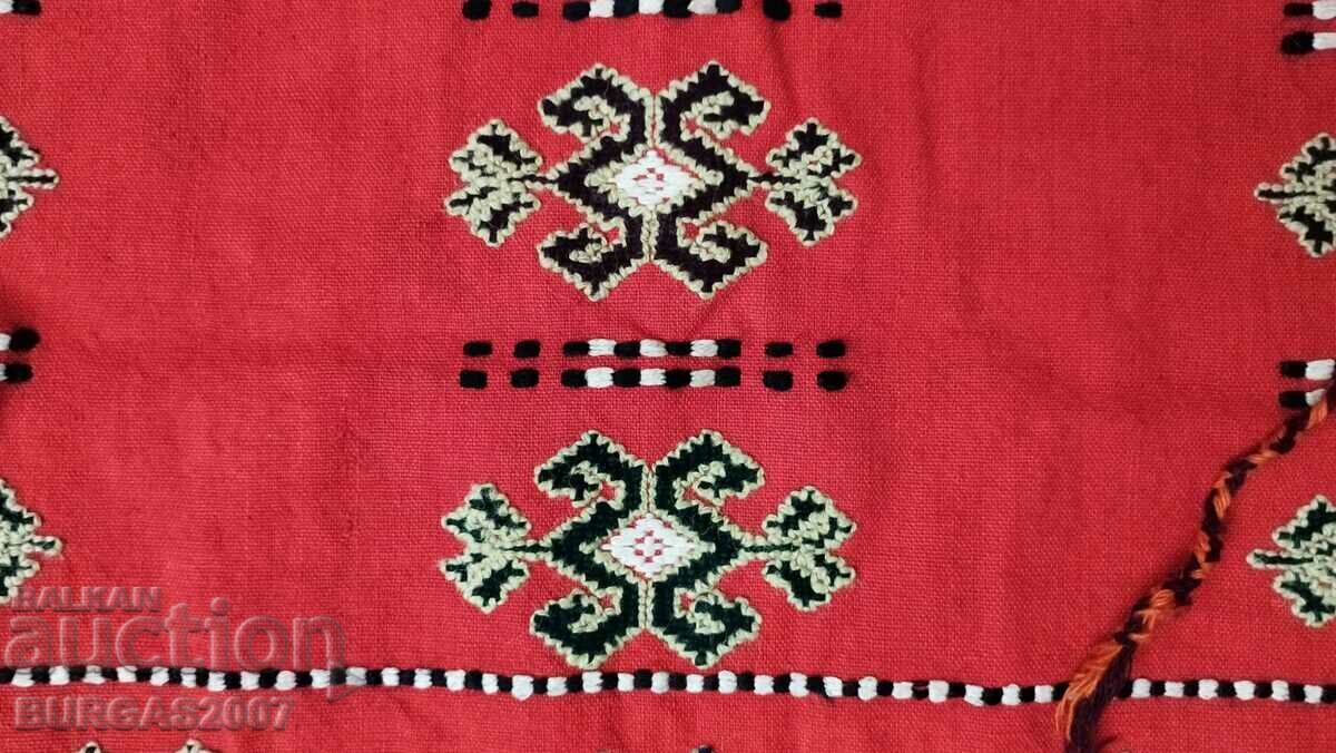 Delivery of Old woven, embroidered apron - 6 Delivery of Old woven, embroidered apron - 6