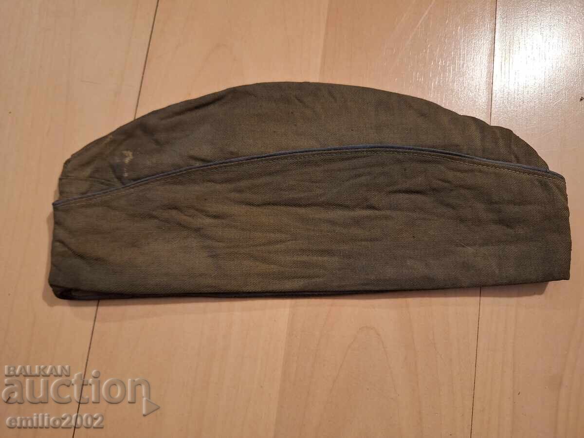 Ναυτική πιλότος με τιμή 9.00 BGN | € 4.60