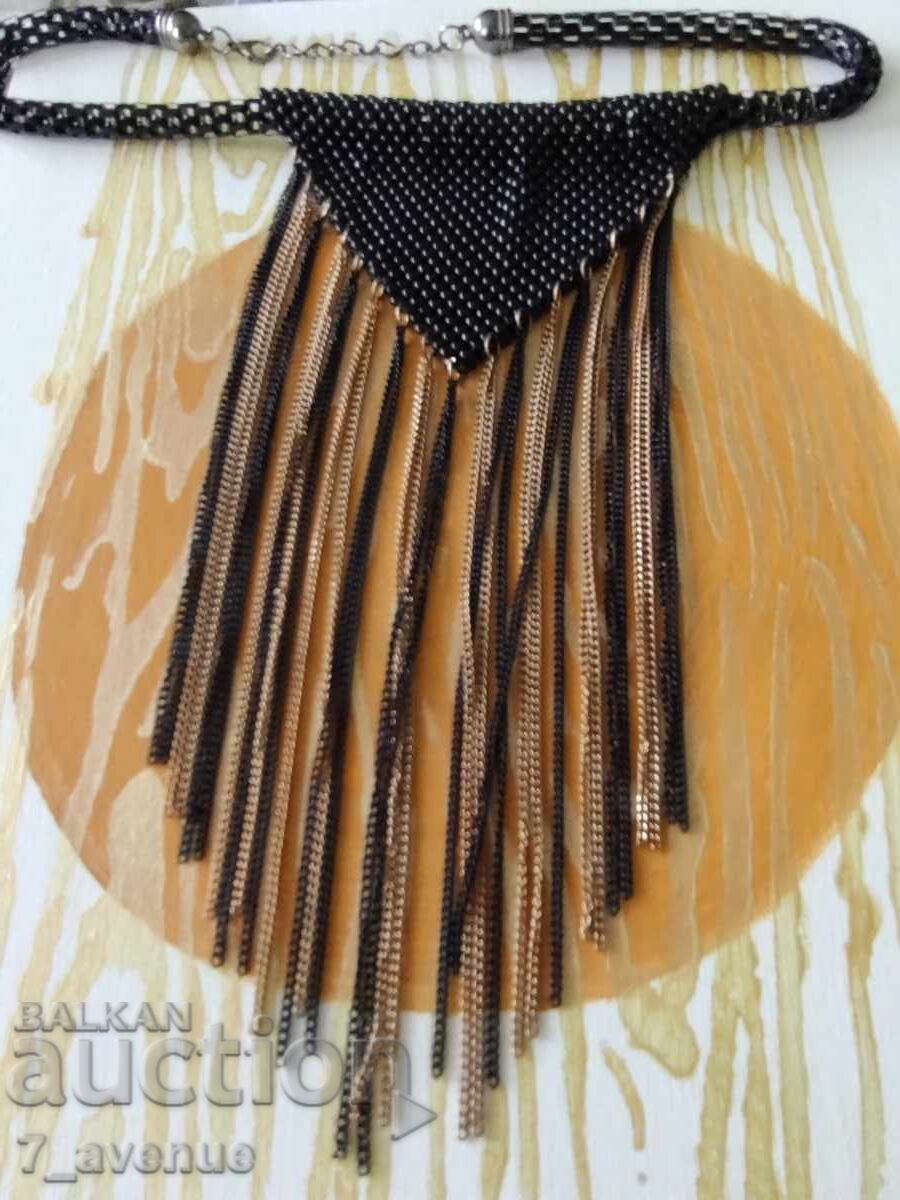 Κολιέ, πολυτέλεια και ομορφιά, 1.05..25 με τιμή 29.00 BGN | € 14.83