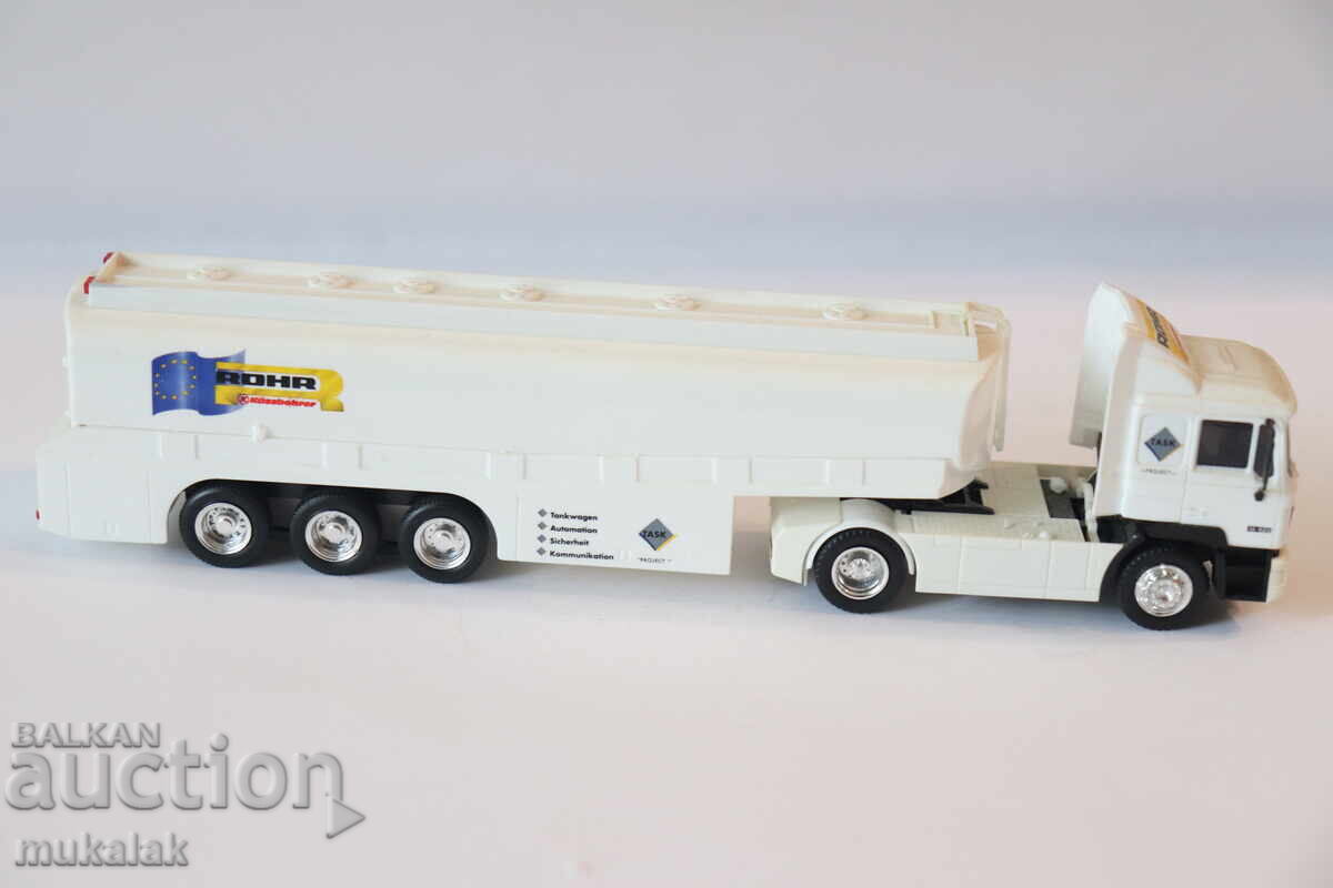 AMW 1:87 H0 MAN TANKER MODEL TRUCK TIRE - 6