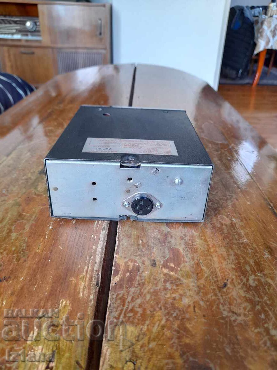 Auction Old Dynax car radio Auction Old Dynax car radio