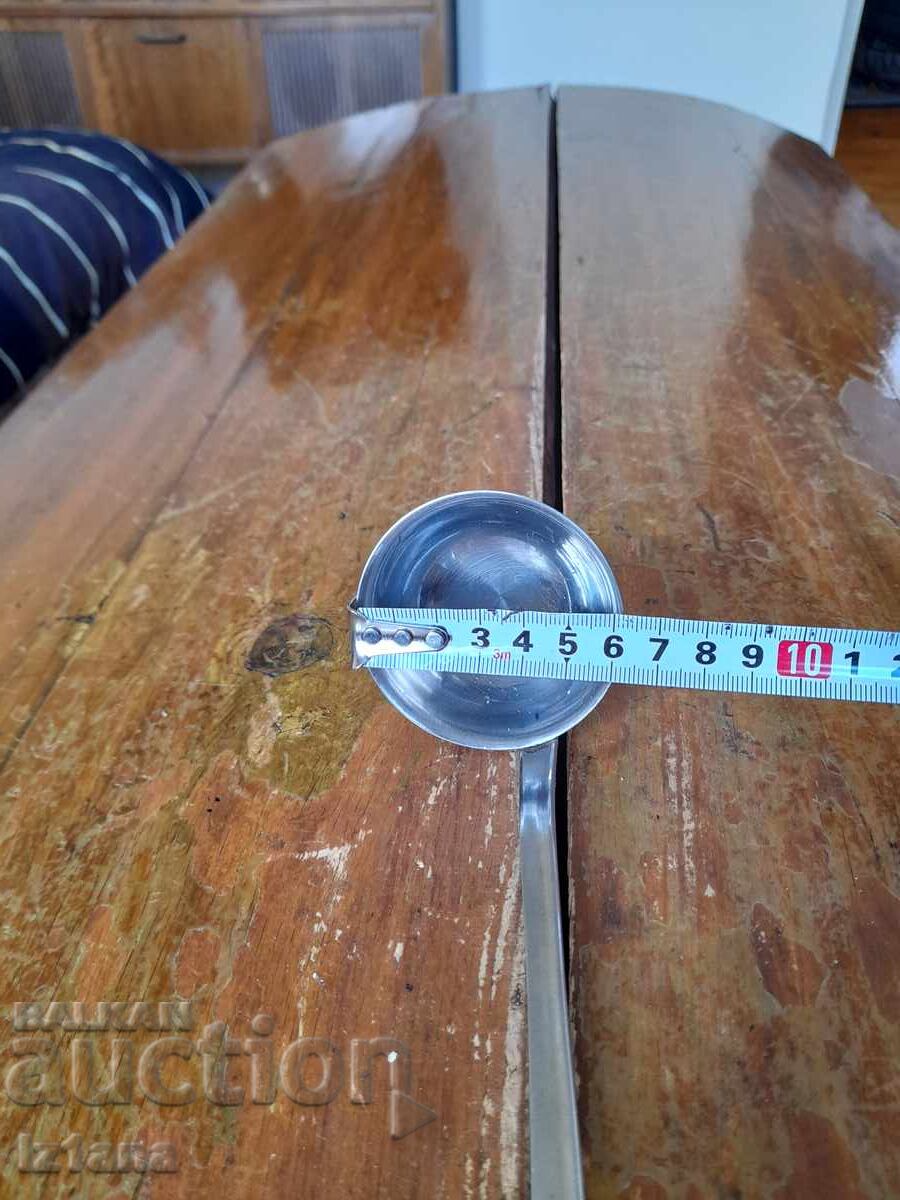 Licitație Un cărucior vechi