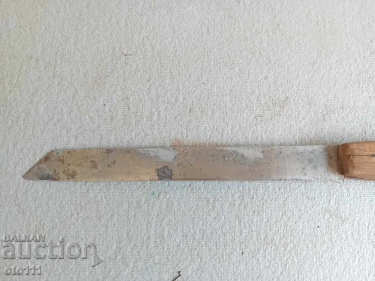 CUȚIT VECHI /VIOLON/ cu preț 50.00 BGN | € 25.56