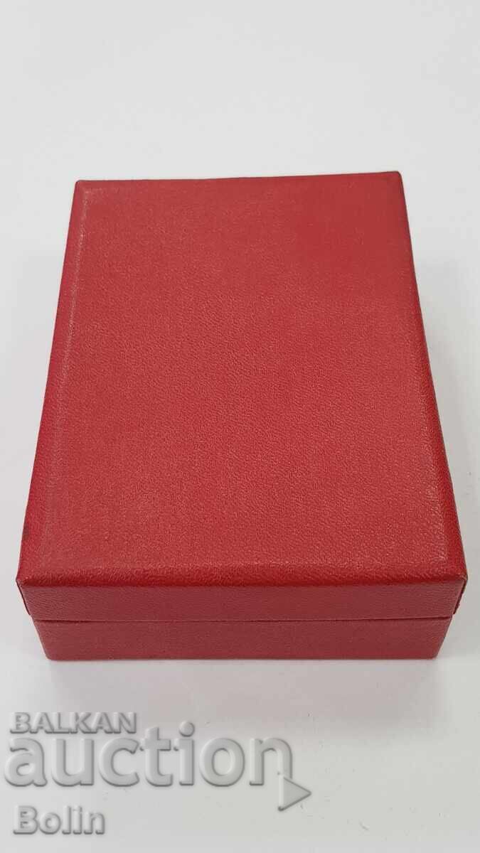 Σπάνιο σοβιετικό παράσημο Φιλίας των Λαών με κουτί και μικρογραφία - 7 Σπάνιο σοβιετικό παράσημο Φιλίας των Λαών με κουτί και μικρογραφία - 7