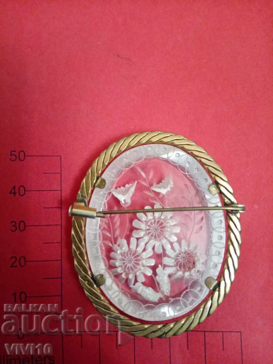 Broșă veche, flori cu preț € 35.00 | 68.45 BGN