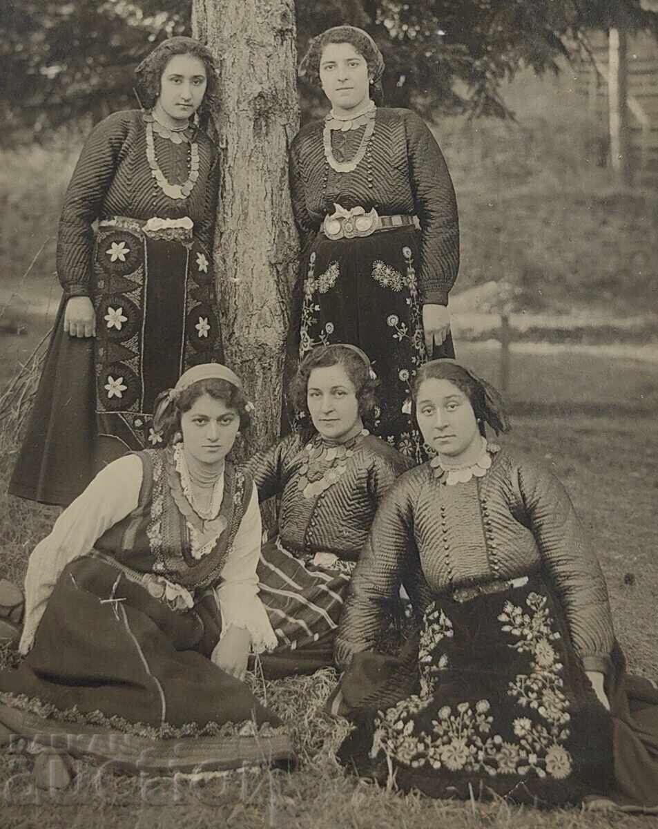 Доставка на 1927 ЖЕНИ ЖЕНА НОСИЯ ПАФТИ СЕДЕФ СЕДЕФЕНИ СНИМКА