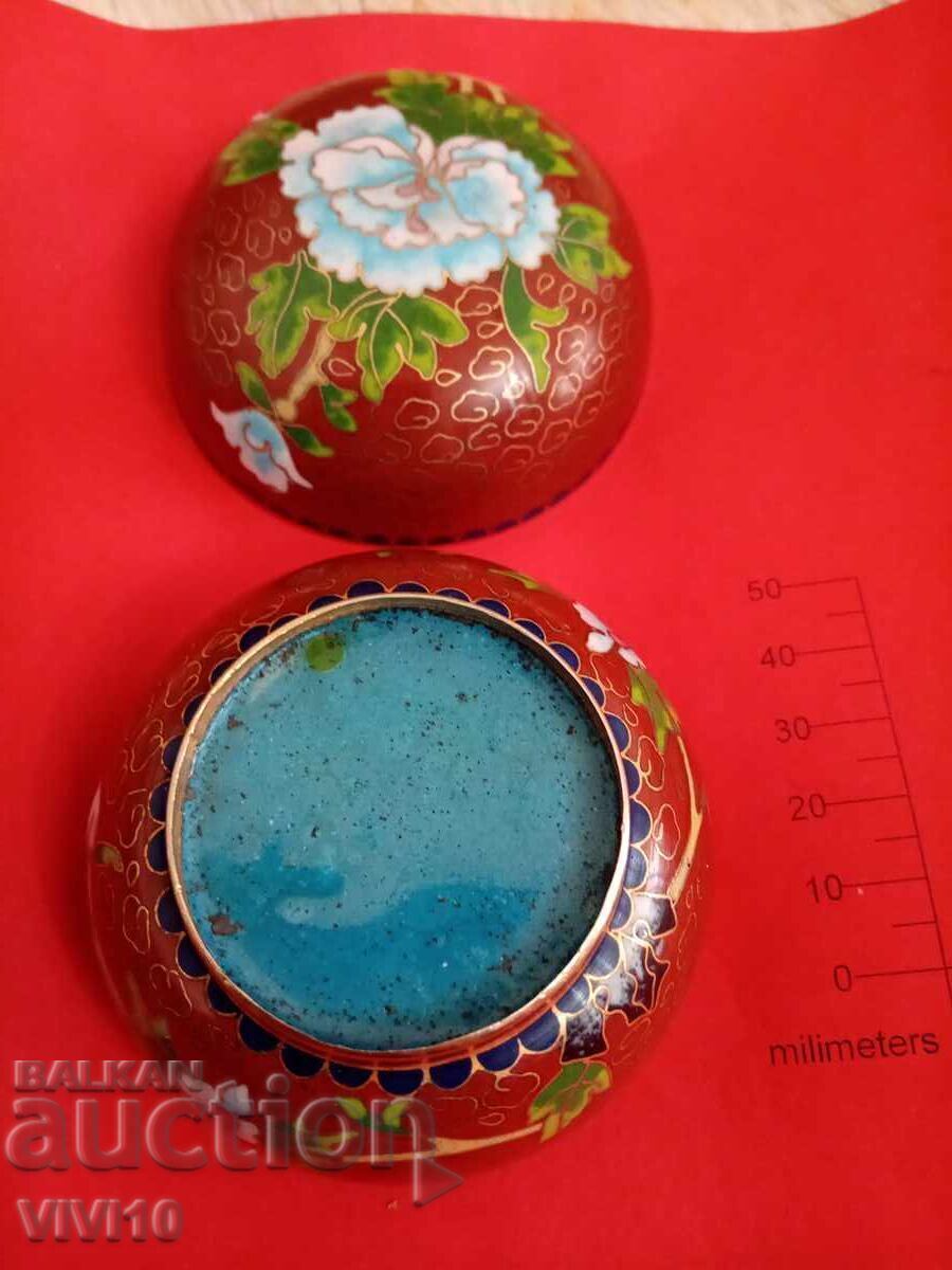 Licitație Cutie de bijuterii veche, bronz, Aurire email