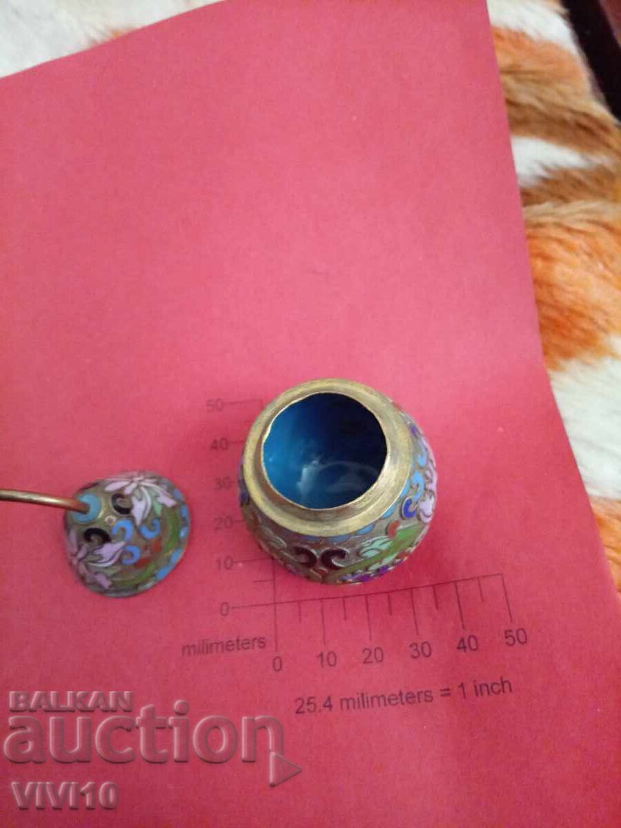 Cutie de bijuterii antic, bronz, aurire cu preț 80.00 BGN | € 40.90