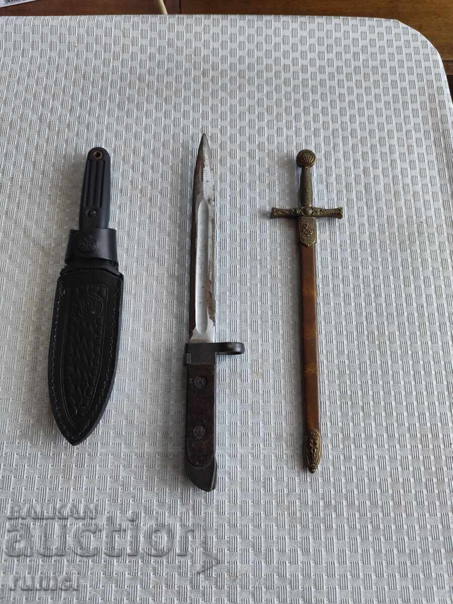 O mulțime de cuțite