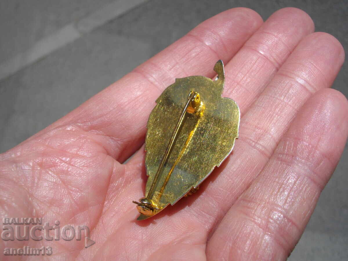 ΜΙΑ ΠΑΛΙΑ ΕΠΙΧΡΥΣΤΗ ΚΑΡΦΙΛΑ - 6 ΜΙΑ ΠΑΛΙΑ ΕΠΙΧΡΥΣΤΗ ΚΑΡΦΙΛΑ - 6