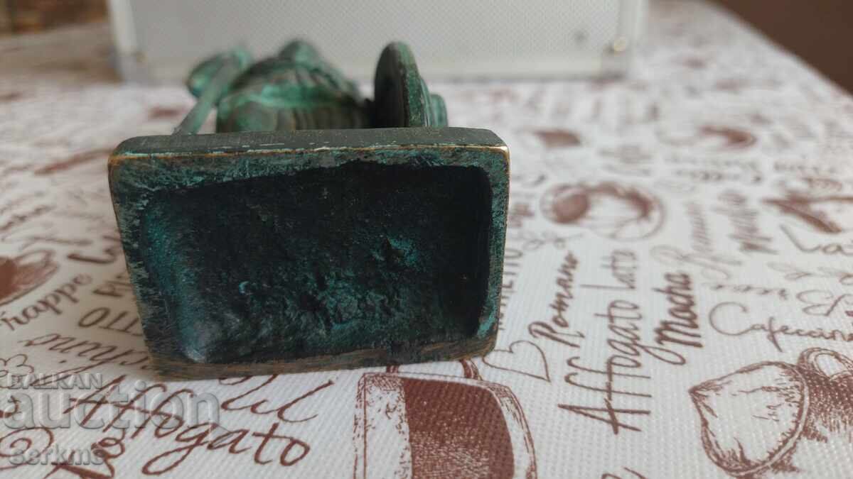 Bronze figure - 6 Bronze figure - 6