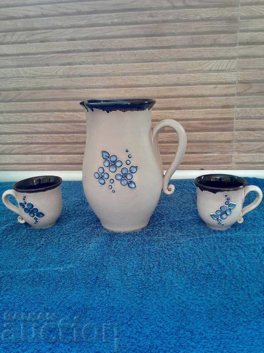 Cană cu două căni cu preț 10.00 BGN | € 5.11 Cană cu două căni cu preț 10.00 BGN | € 5.11