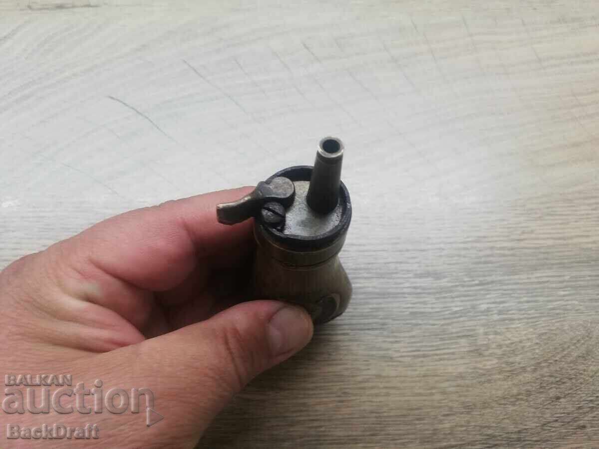 Παράδοση Ανάγλυφο κουτί σκόνης χαλκού, πιστόλι, κροτίδα, τουφέκι, τουφέκι