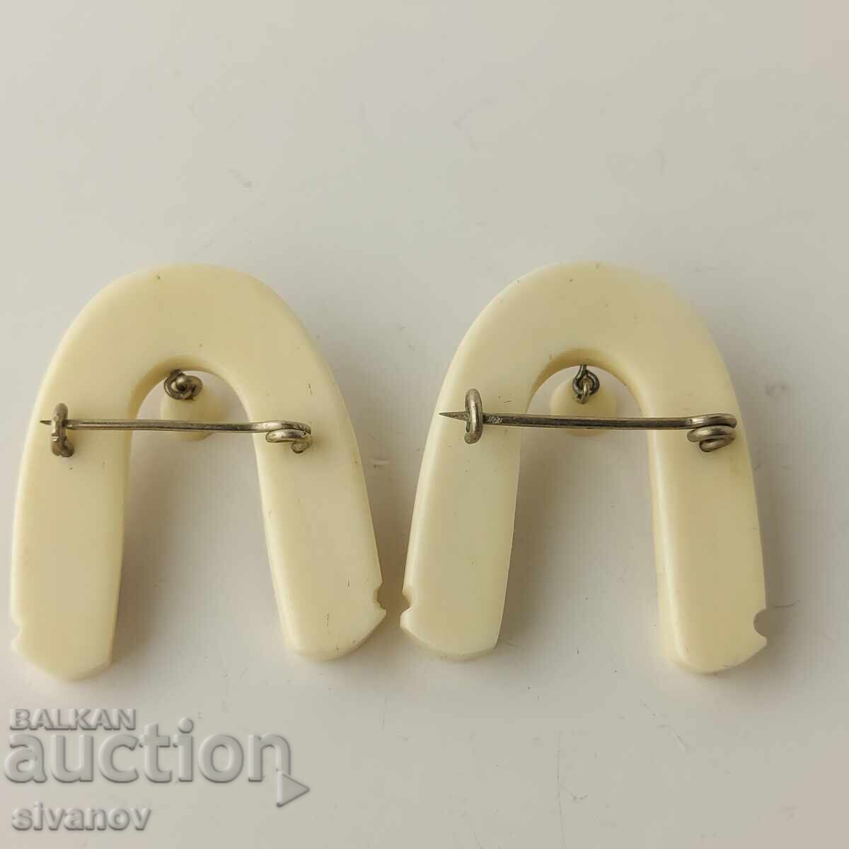 Lot of 2 old Soviet horseshoe brooches made of bone - tusks #5859 with price 39.99 BGN | € 20.45