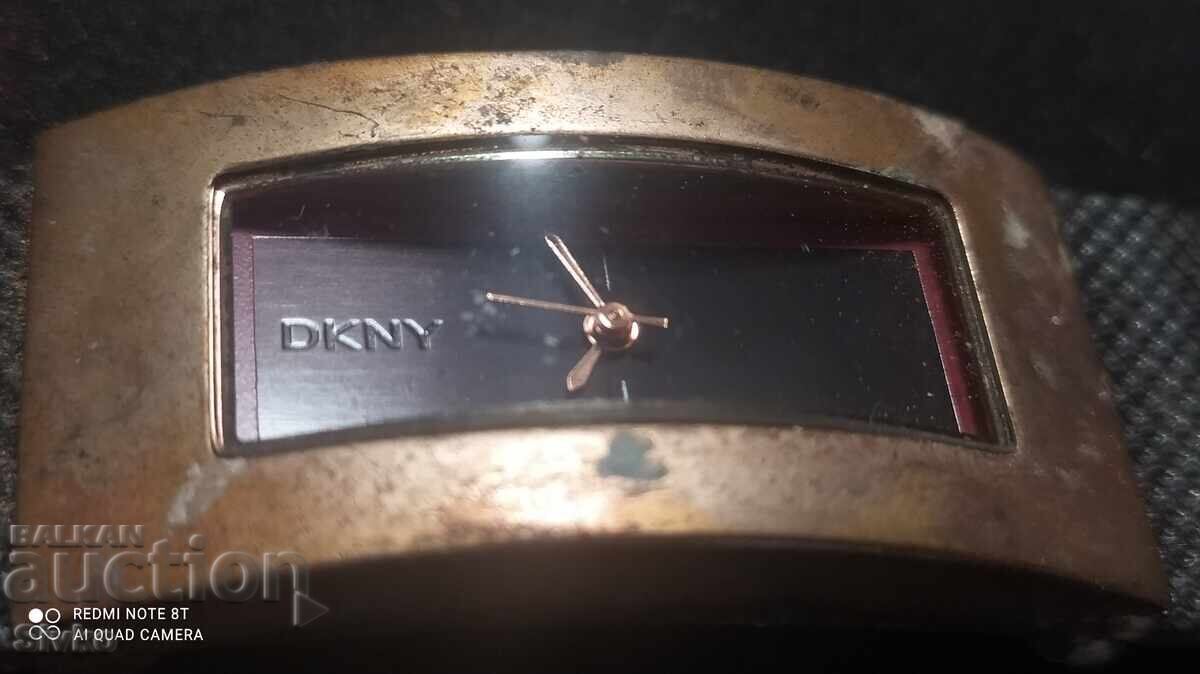 Часовник DKNY Часовник DKNY