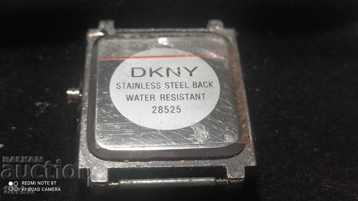 Часовник DKNY с цена 2.99 лв. | € 1.53