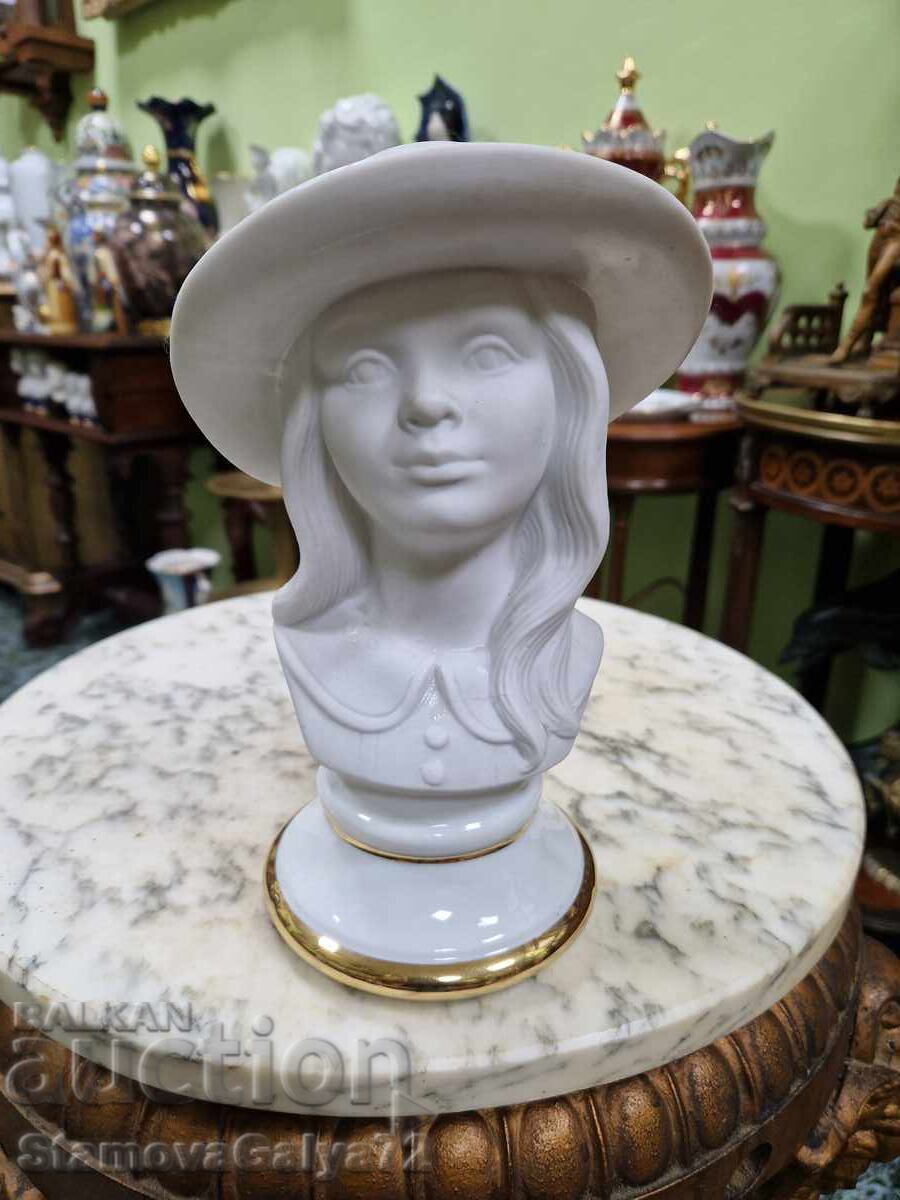 Minunat bust antic din porțelan spaniol cu preț 99.00 BGN | € 50.62