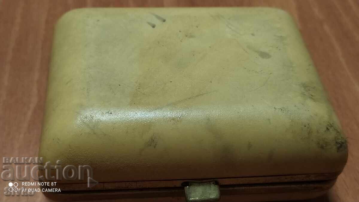 Доставка на Часовник настолен туристически ARADORA Доставка на Часовник настолен туристически ARADORA