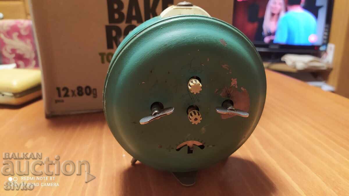 Аукцион Часовник настолен Янтар всичко налично Аукцион Часовник настолен Янтар всичко налично