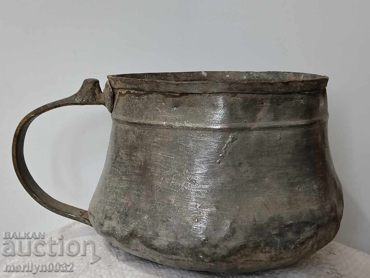 Παλιό καλαϊδωμένο μπρίκι, γιαμάκι, χάλκινο, καζάνι, χάλκινο κανάτι με τιμή 69.00 BGN | € 35.28 Παλιό καλαϊδωμένο μπρίκι, γιαμάκι, χάλκινο, καζάνι, χάλκινο κανάτι με τιμή 69.00 BGN | € 35.28