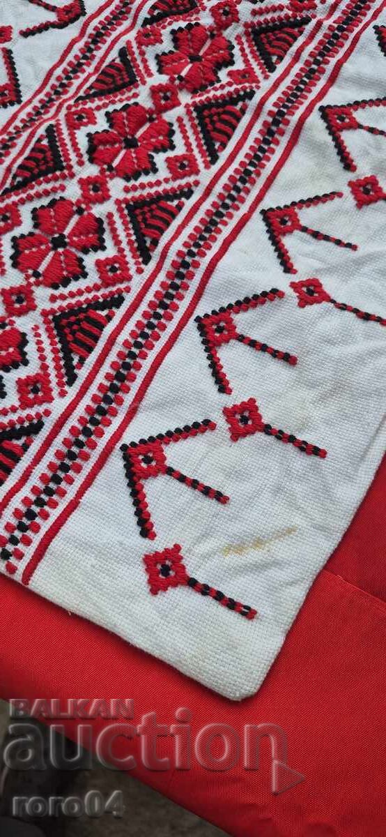 PILLOWCASE - BULGARIAN FOLK EMBROIDERY with price 37.00 BGN | € 18.92