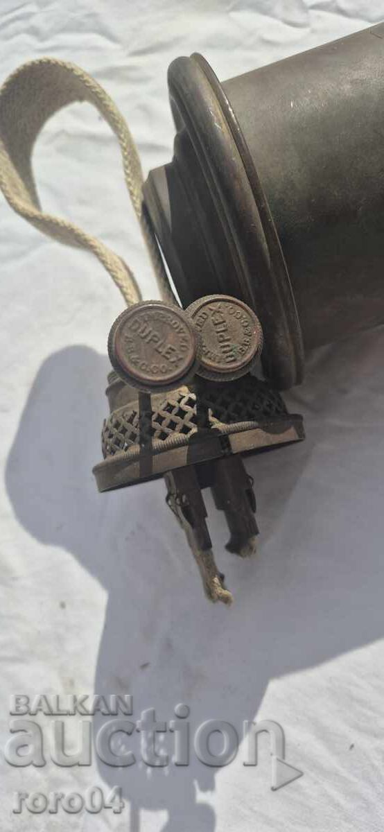 150 ΧΡΟΝΗ ΑΧΡΗΣΙΜΟΠΟΙΗΤΗ ΛΑΜΠΑ ΜΕ 2 ΦΙΤΙΛΙΑ - DUPLEX - 7