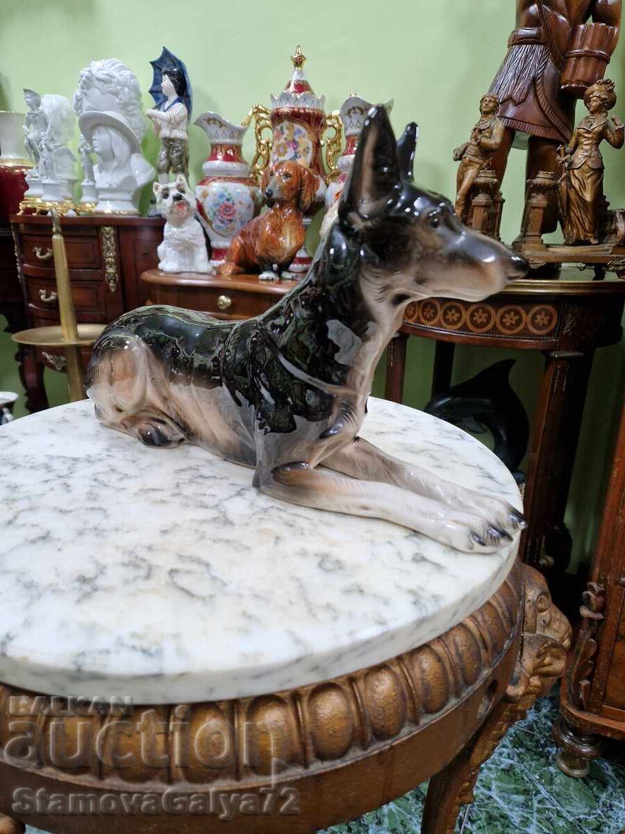 Delivery of Rare large antique porcelain figure statuette