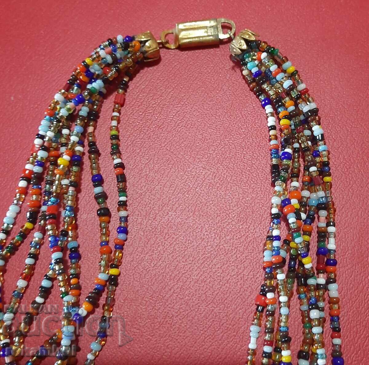 Delivery of Old beaded jewelry