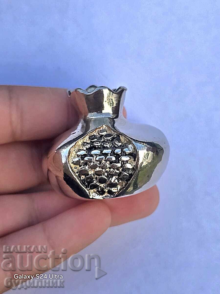 Ασημένια φιγούρα Νάρ ,, Δεν είναι Ασήμι" ΒΖΚ. Βάζω πάνω από 100 Α