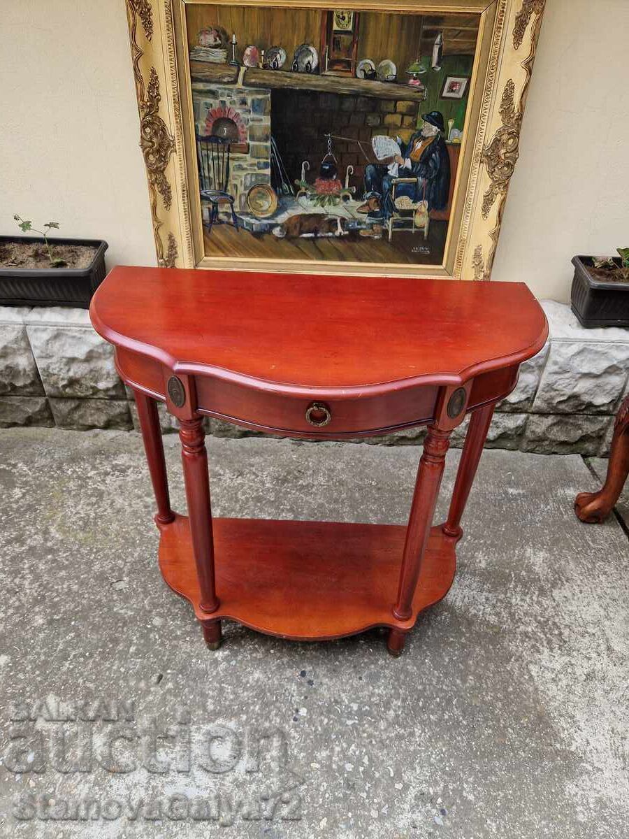 Прекрасна антикварна английска конзолна масичка с цена € 187.13 | 365.99 лв. Прекрасна антикварна английска конзолна масичка с цена € 187.13 | 365.99 лв.