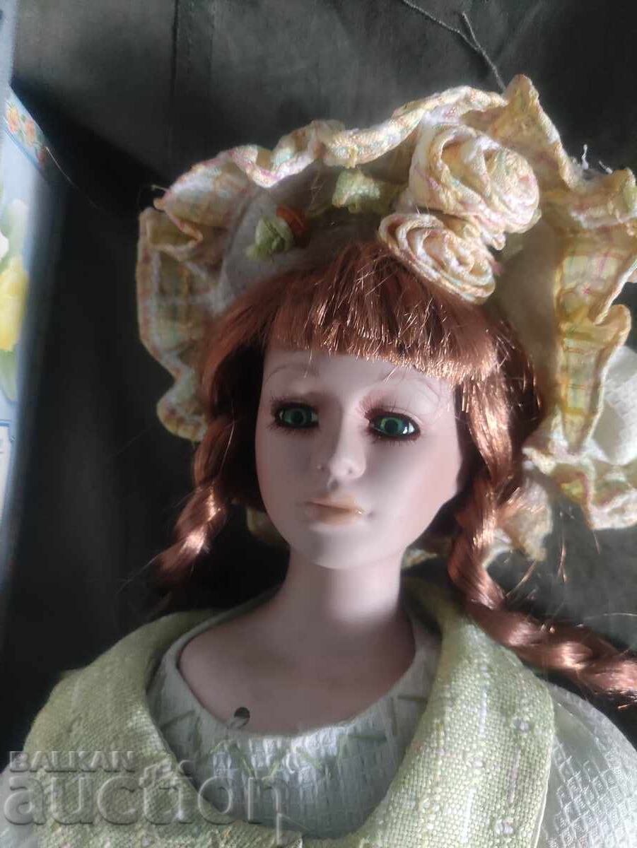Two porcelain dolls - 5