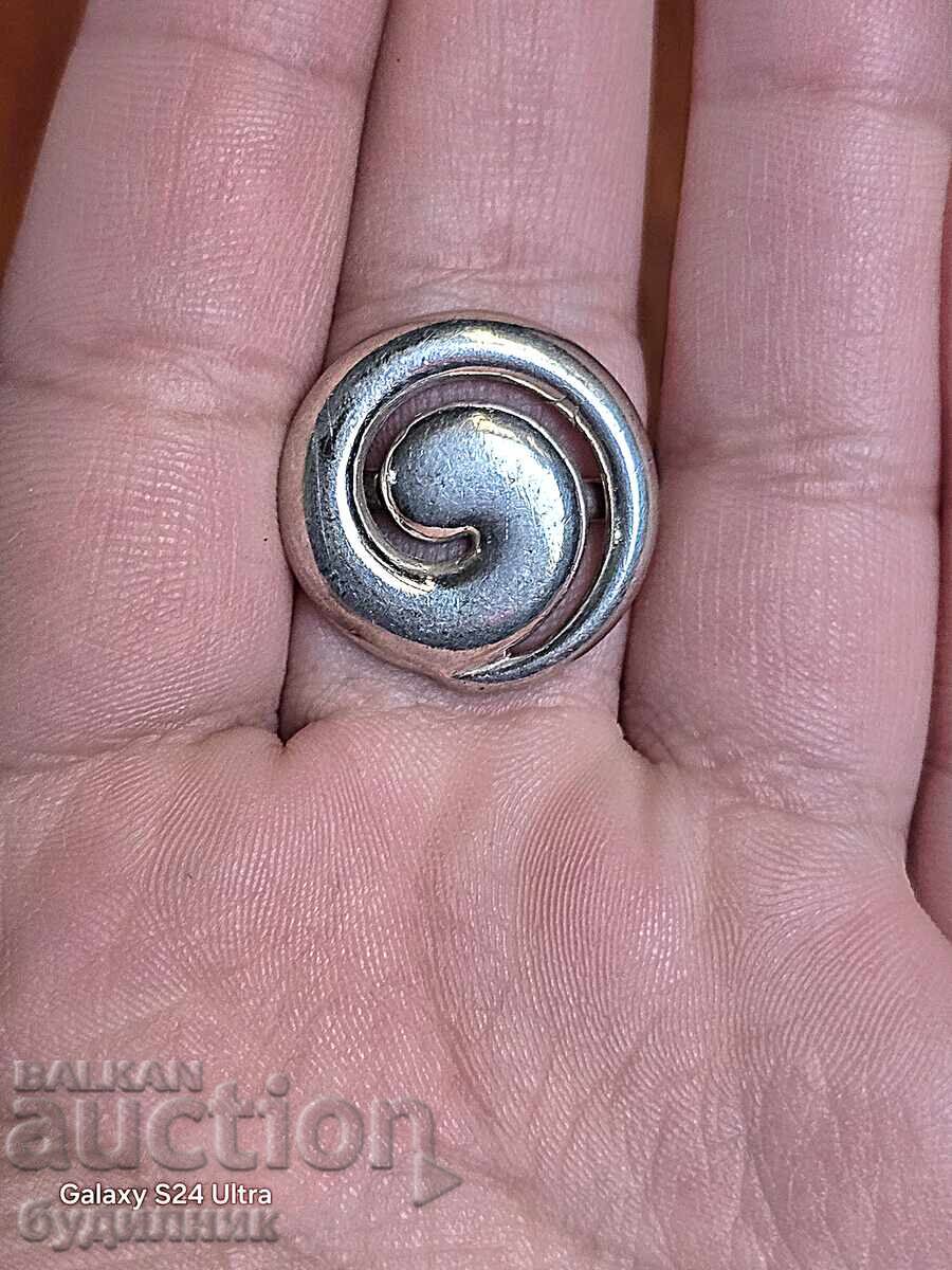 Licitație Inel de argint. 16,5mm. Lansez peste 100 de licitații. Vezi
