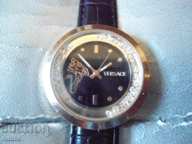 Versace with price 19.00 BGN | € 9.71 Versace with price 19.00 BGN | € 9.71