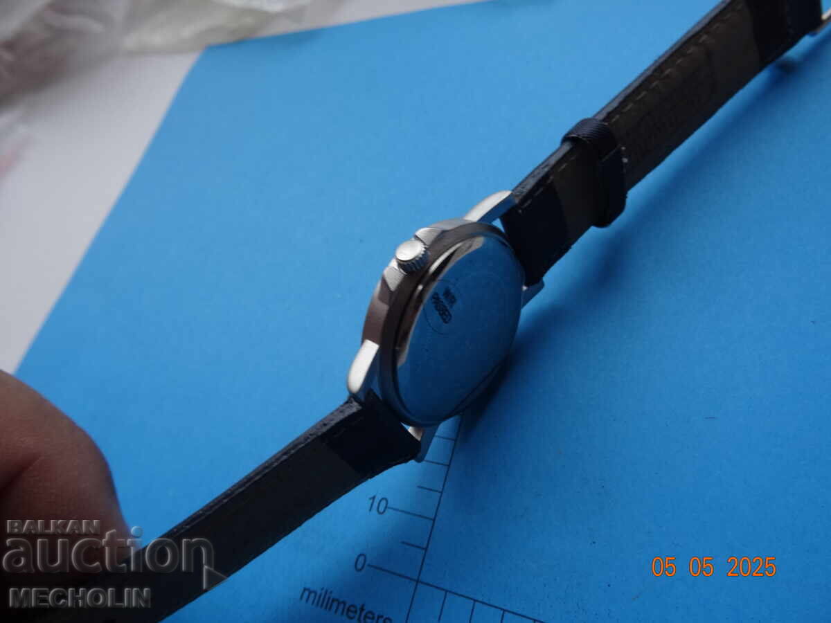 Delivery of WMC 8280 Quartz Watch Delivery of WMC 8280 Quartz Watch