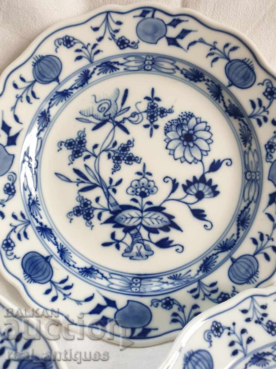 Delivery of Meissen Porcelain Plates Delivery of Meissen Porcelain Plates