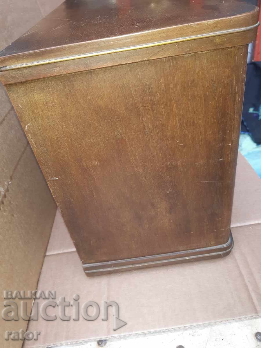 Παράδοση Παλιό ραδιόφωνο Χρήστο Μπότεφ Παράδοση Παλιό ραδιόφωνο Χρήστο Μπότεφ