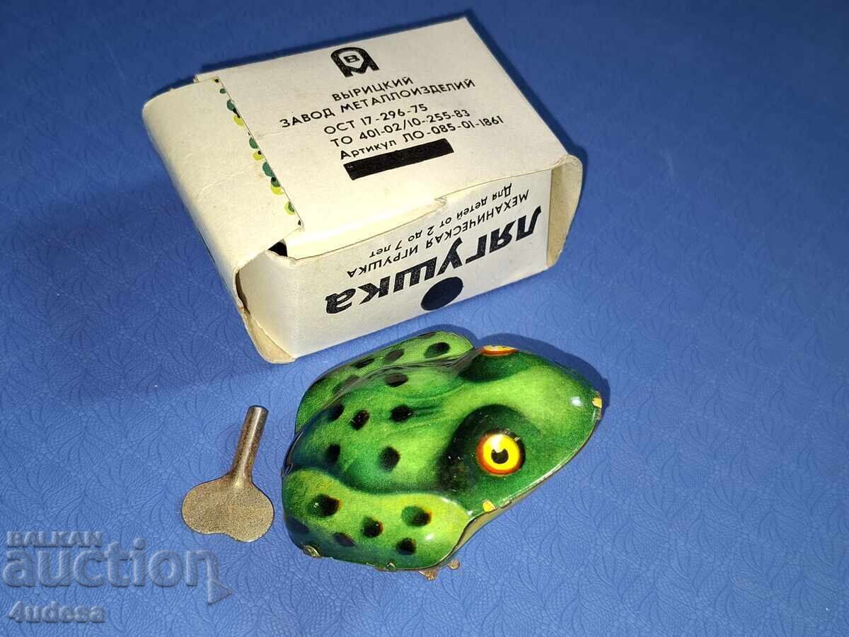 Стара руска СССР механична ламаринена играчка жаба лягушка с цена € 30.00 | 58.67 лв.