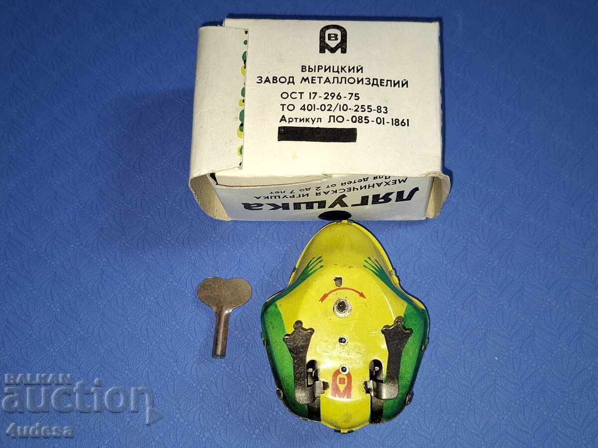Delivery of Old Russian USSR mechanical tin toy frog