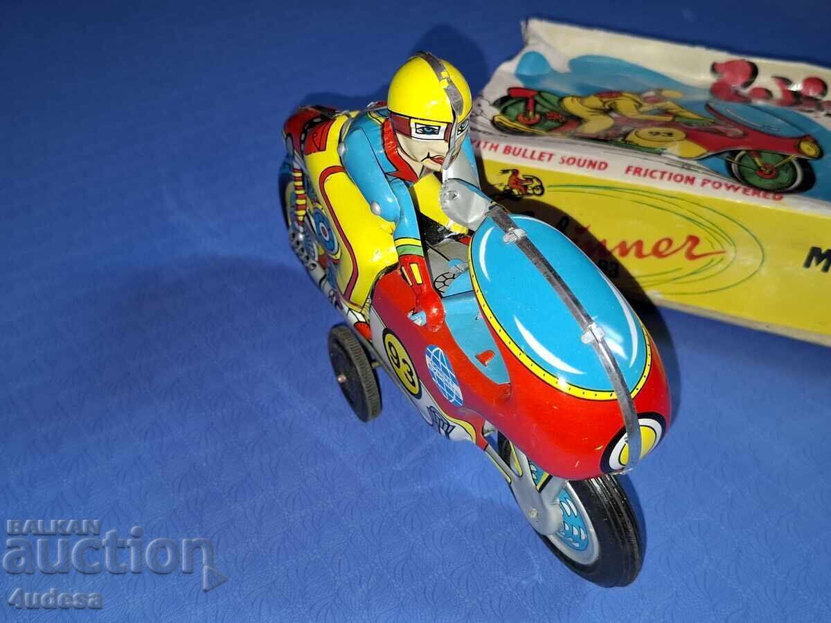 Licitație Fabricat în India motor din tablă Winner Motor Cycle 1973