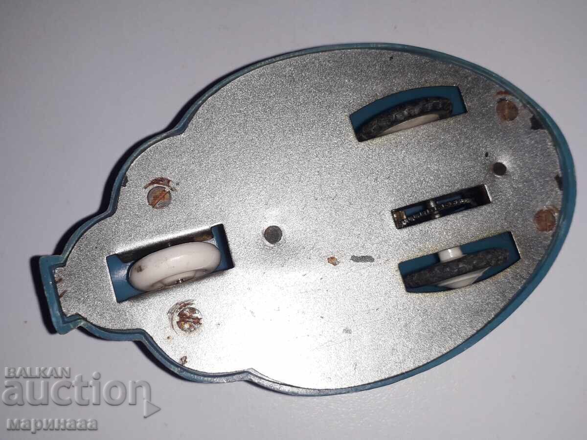 Auction  Social Mech. Toy