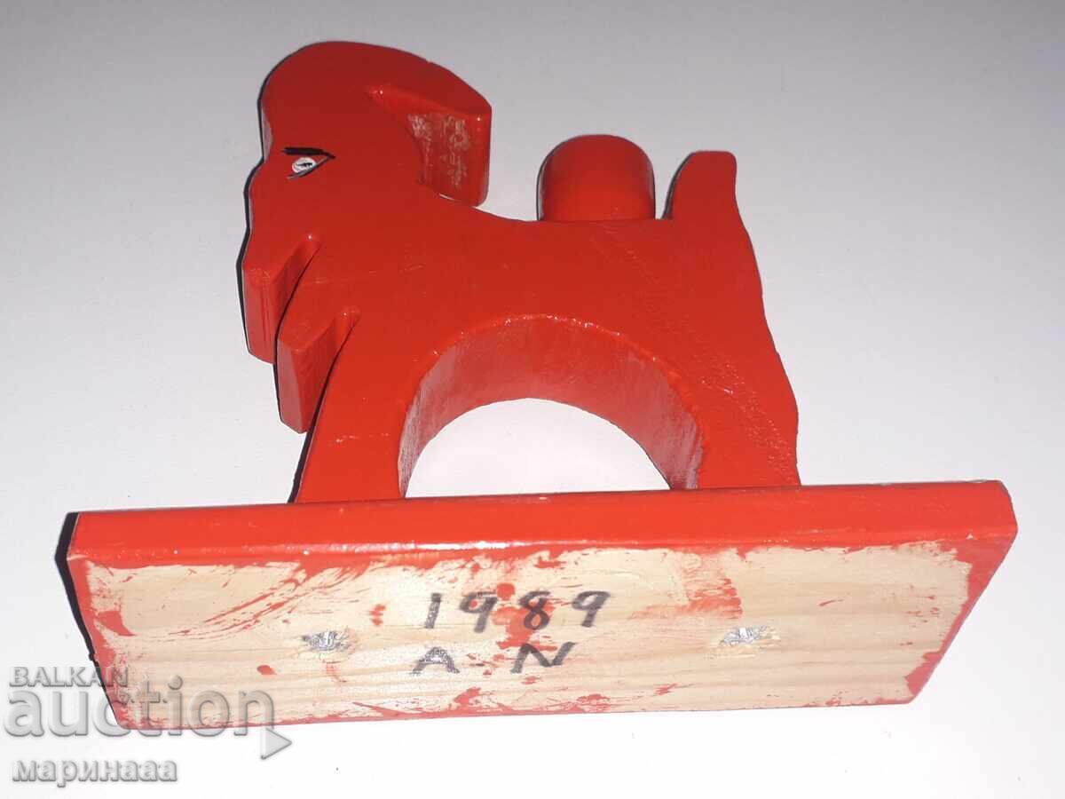 Κηροπήγιο. Συγγραφέας. Ξύλο με τιμή 5.00 BGN | € 2.56