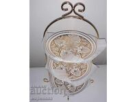 NOUĂ SUPORT CU 3 NIVELURI. PORȚELAN CU AURIRE