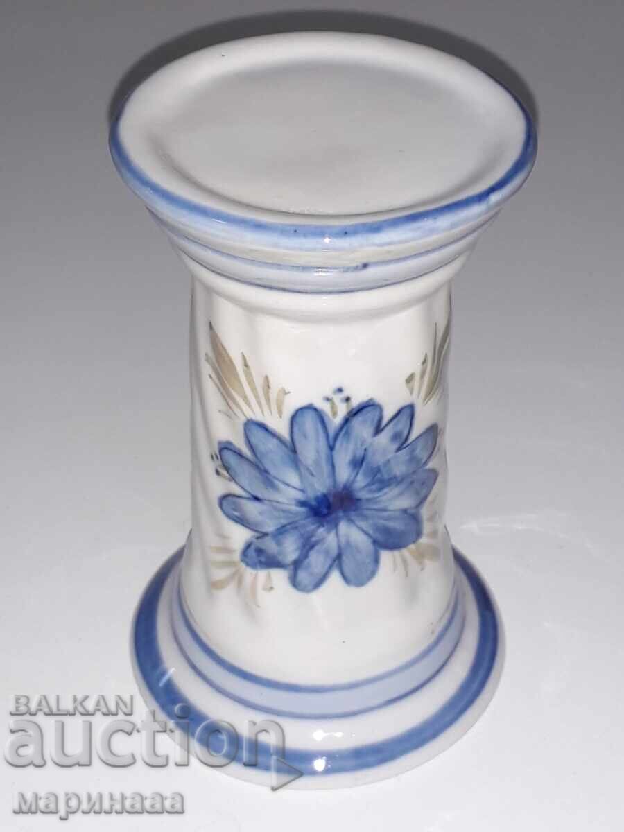 CANDLESTICK. PORCELAIN
