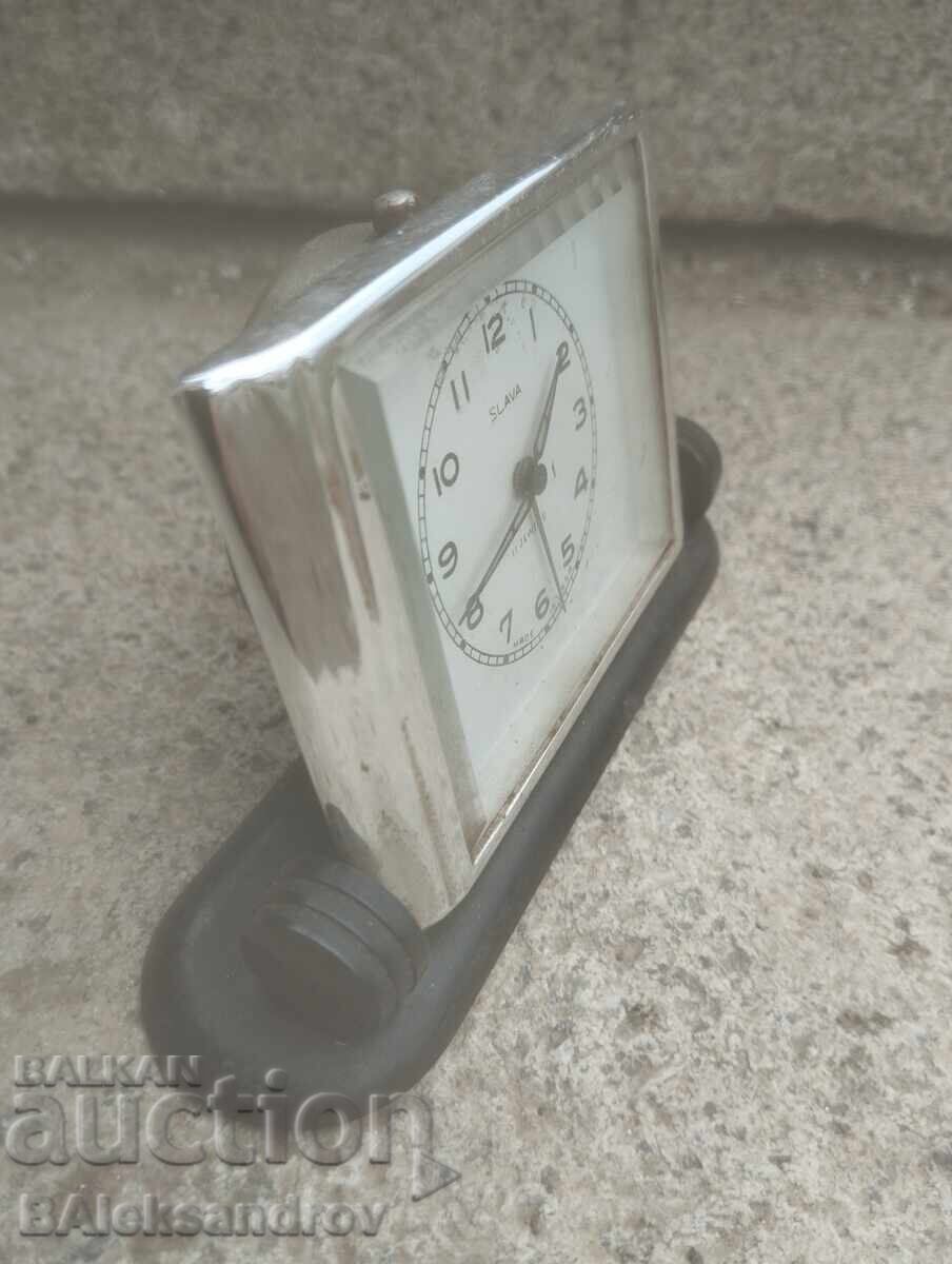 Old alarm clock with price 3.00 BGN | € 1.53 Old alarm clock with price 3.00 BGN | € 1.53