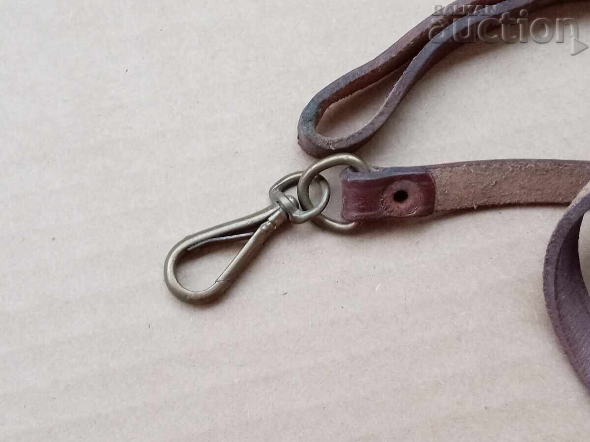 Δερμάτινο λουράκι με μπρούτζινη καραμπίνα για πιστόλι ρεβόλβερ WW1 με τιμή 41.00 BGN | € 20.96