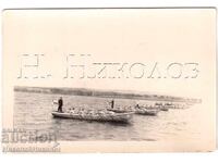 SMALL OLD PHOTO NAVAL ROWING REGATTA D924