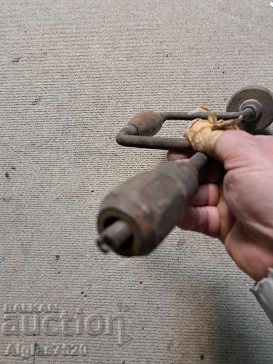 Auction Big, old matkap Auction Big, old matkap