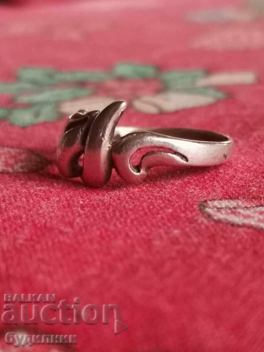 Silver ring. 15.8mm. I'm launching over 100 auctions. Take a look with price 18.99 BGN | € 9.71 Silver ring. 15.8mm. I'm launching over 100 auctions. Take a look with price 18.99 BGN | € 9.71